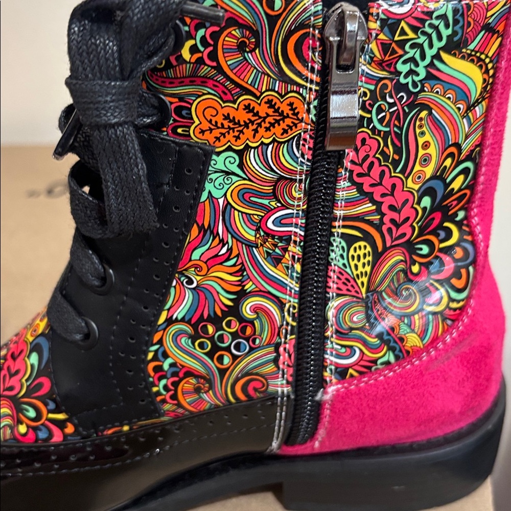 Colorful Paisley Women's Boots size 6 - Picture 9 of 13